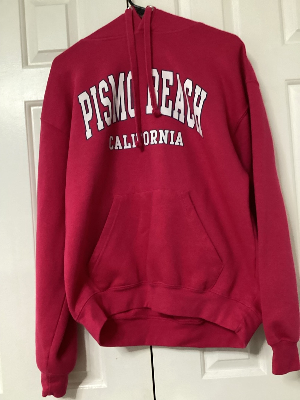 Pismo Beach California Red Hoodie -‎ Classic Pullover Sweatshirt